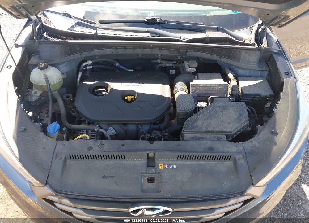 2016 HYUNDAI TUCSON VIN: KM8J3CA49GU151660