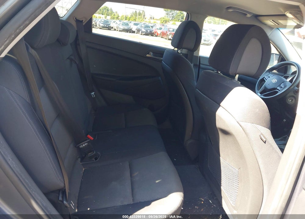 2016 HYUNDAI TUCSON VIN: KM8J3CA49GU151660
