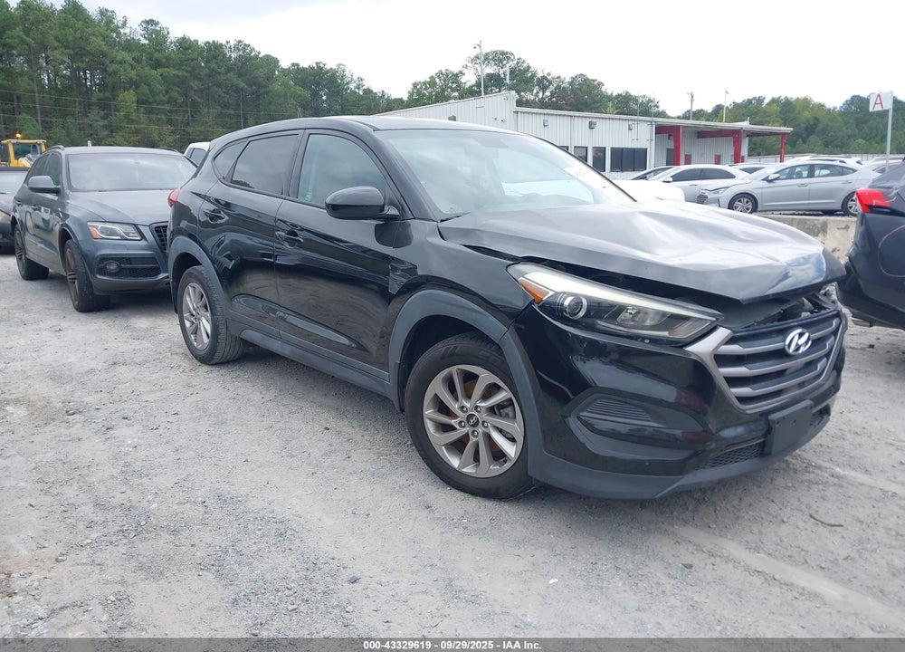 2017 HYUNDAI TUCSON SE VIN: KM8J23A4XHU306107