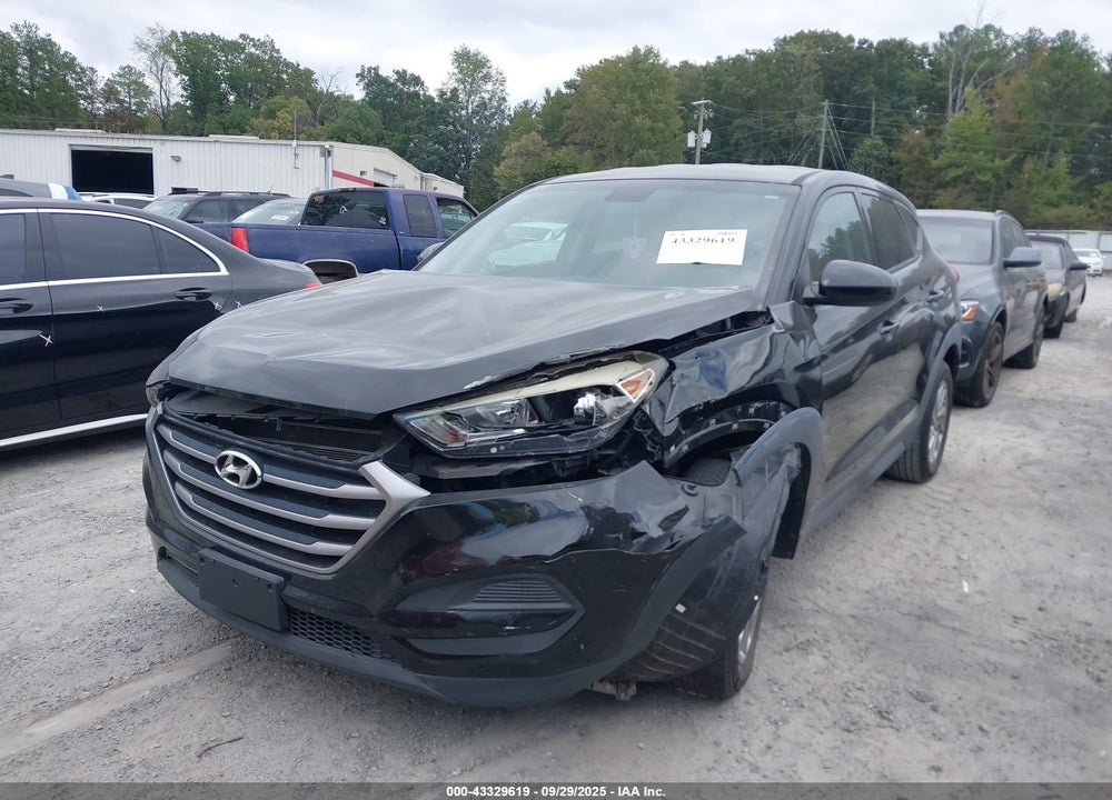 2017 HYUNDAI TUCSON SE VIN: KM8J23A4XHU306107