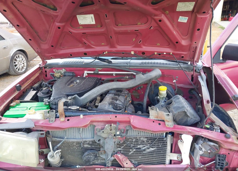 1998 NISSAN FRONTIER STANDARD/XE VIN: 1N6DD21S7WC325069