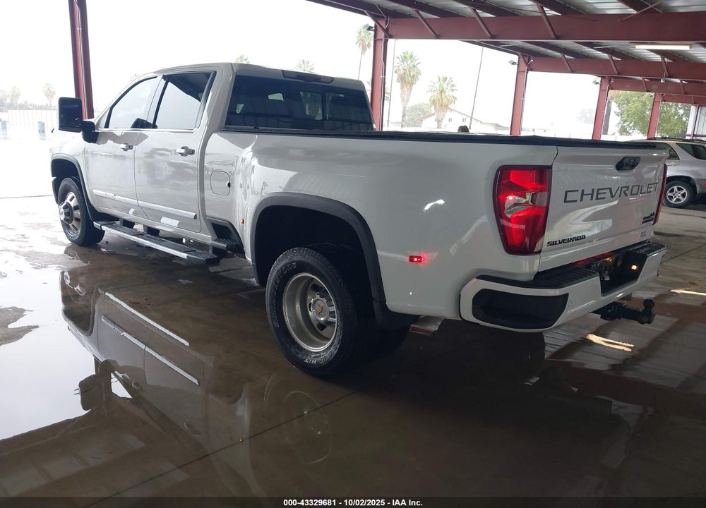 2024 CHEVROLET SILVERADO 3500HD 4WD  LONG BED HIGH COUNTRY VIN: 1GC4YVEY0RF295701