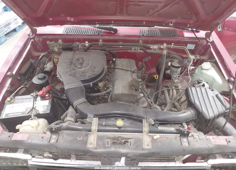 1994 NISSAN TRUCK XE VIN: 1N6SD11S4RC389396
