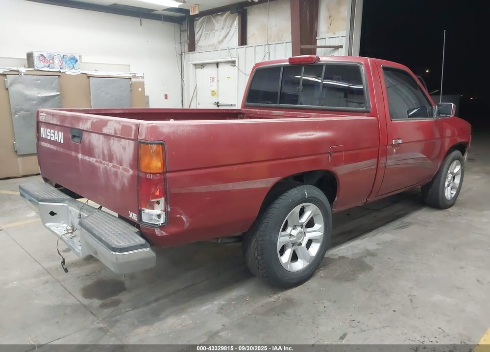 1994 NISSAN TRUCK XE VIN: 1N6SD11S4RC389396