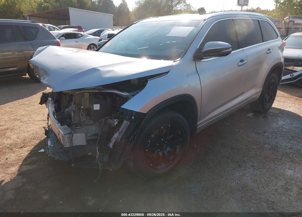 2015 TOYOTA HIGHLANDER XLE V6 VIN: 5TDKKRFH9FS052284