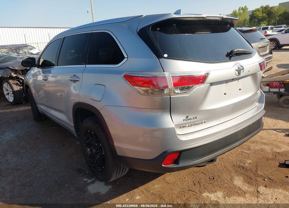 2015 TOYOTA HIGHLANDER XLE V6 VIN: 5TDKKRFH9FS052284