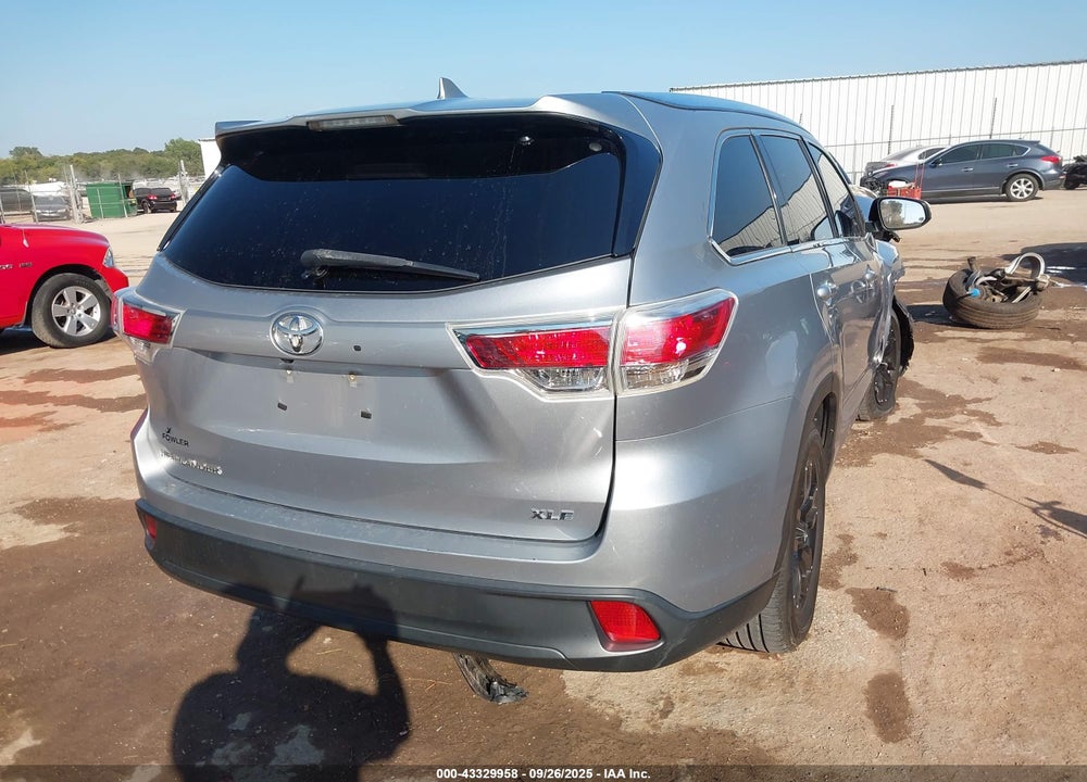 2015 TOYOTA HIGHLANDER XLE V6 VIN: 5TDKKRFH9FS052284