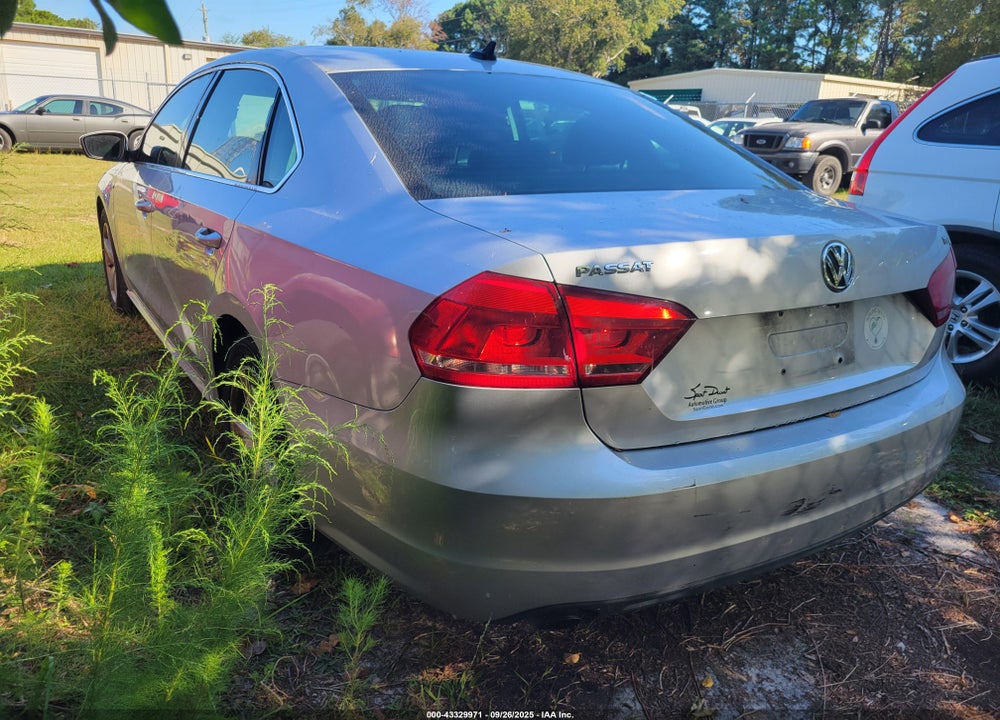 2015 VOLKSWAGEN PASSAT VIN: 1VWAS7A3XFC118478