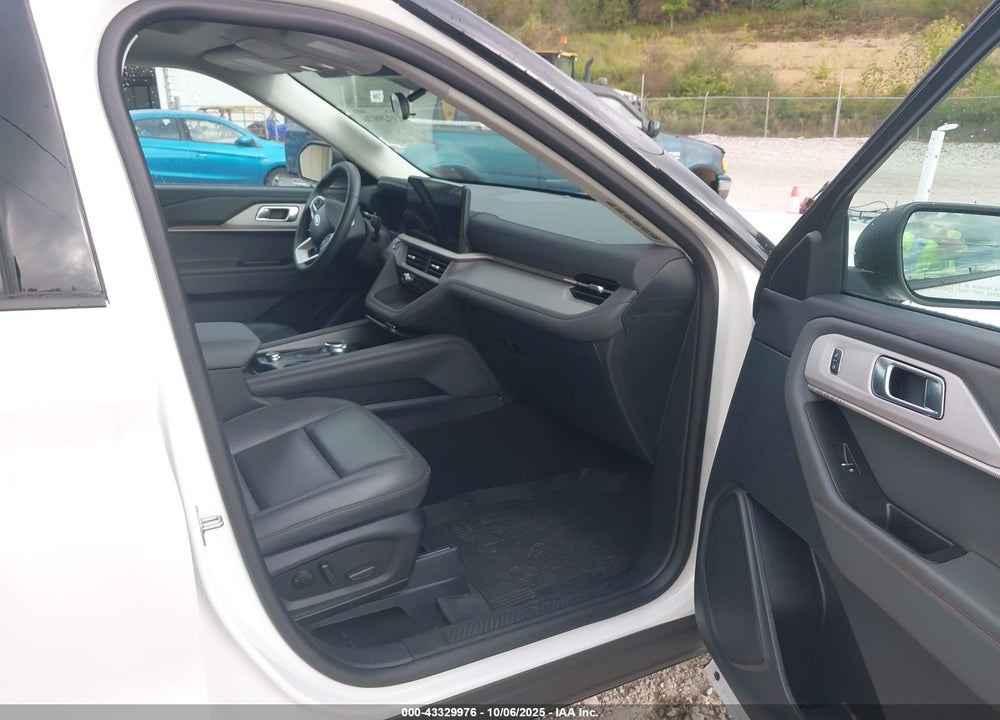 2025 FORD EXPLORER ACTIVE VIN: 1FMUK8DHXSGA70668