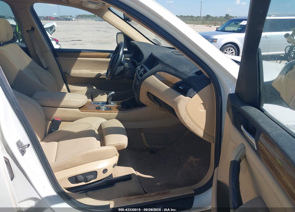 2011 BMW X3 VIN: 5UXWX7C50BLT78020