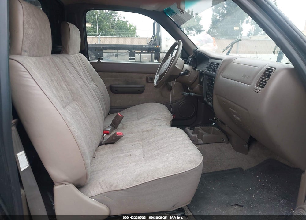 2000 TOYOTA TACOMA VIN: 4TANL42N4YZ584869