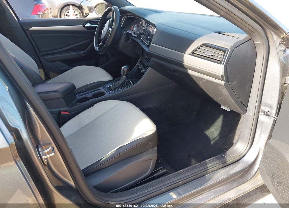 2019 VOLKSWAGEN JETTA VIN: 3VWCB7BU5KM243364