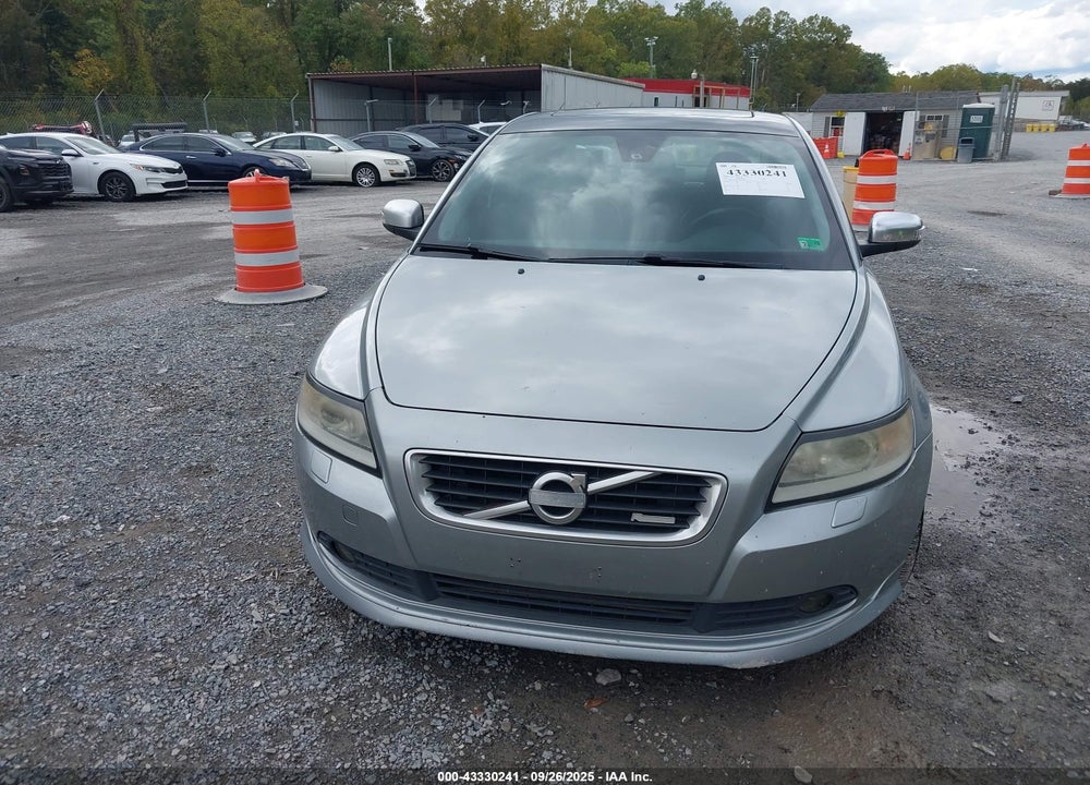2011 VOLVO S40 VIN: YV1672MS3B2535581