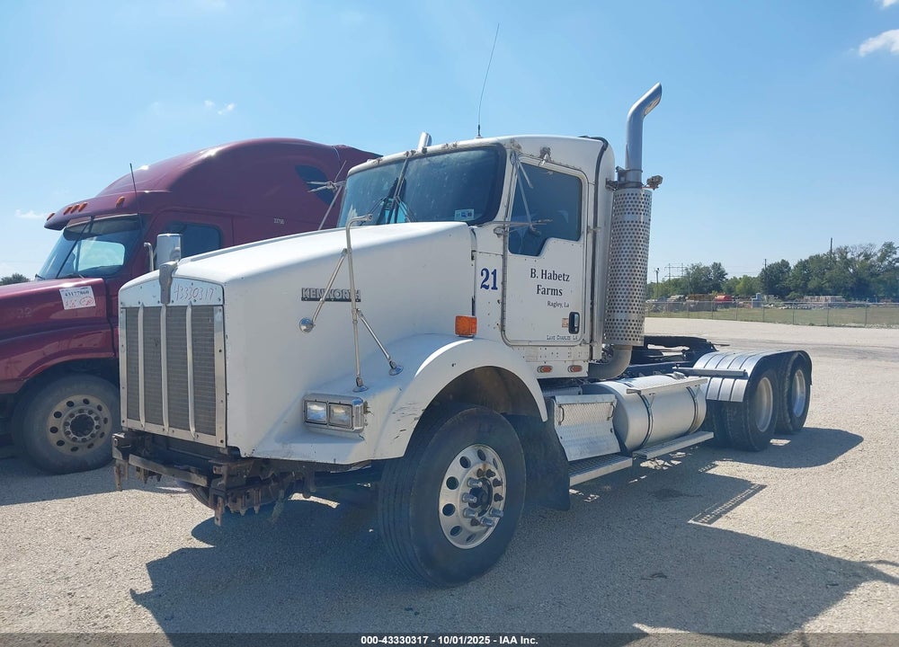 2008 KENWORTH CONSTRUCTION T800 VIN: 1XKDDB0X58J232442