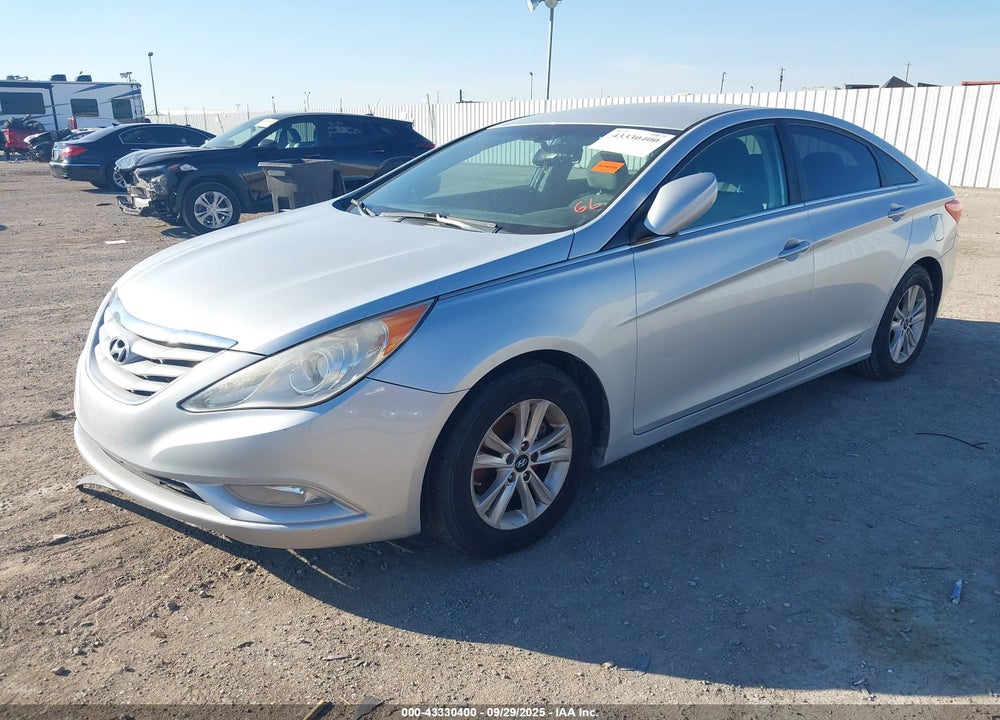 2013 HYUNDAI SONATA VIN: 5NPEB4AC1DH664381