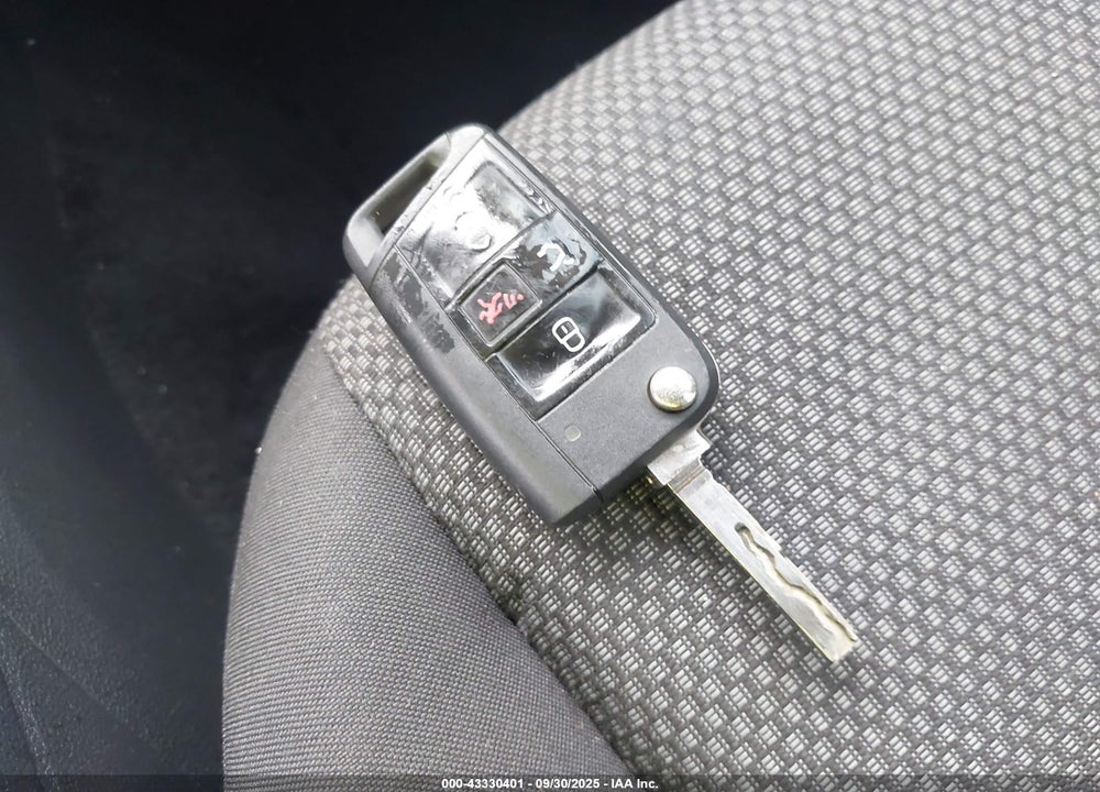 2019 VOLKSWAGEN JETTA VIN: 3VWC57BUXKM259101