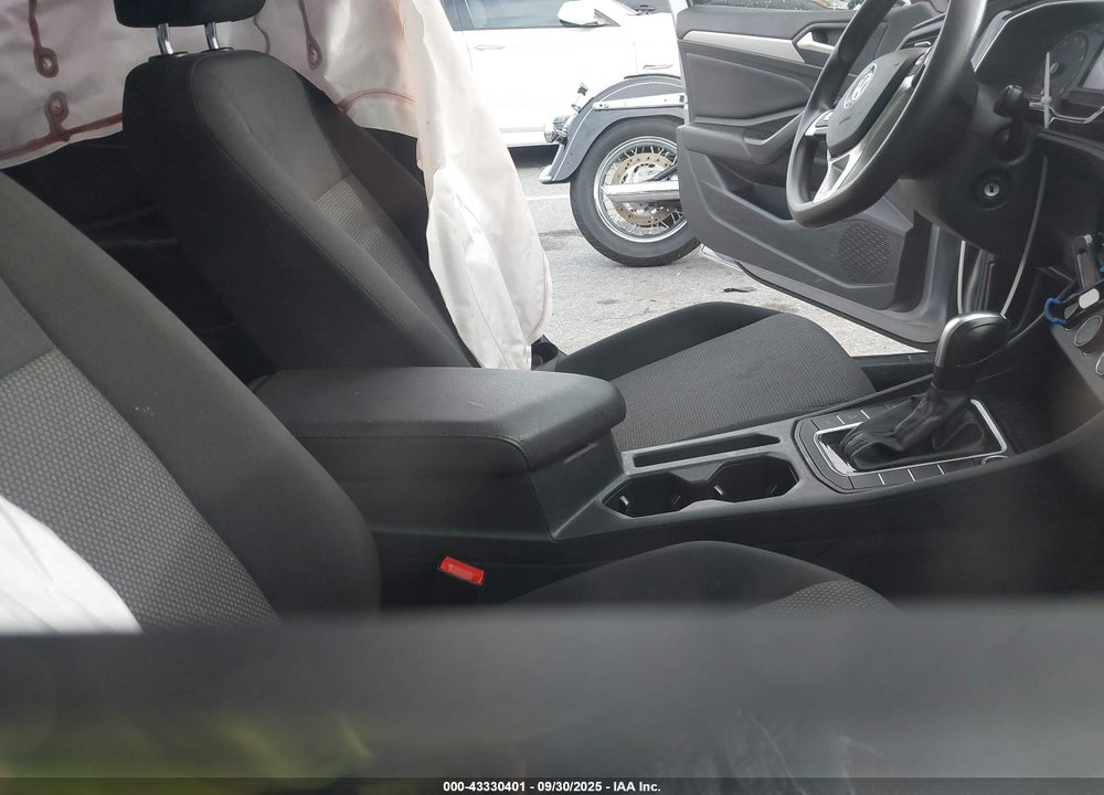 2019 VOLKSWAGEN JETTA VIN: 3VWC57BUXKM259101