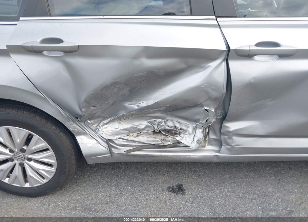 2019 VOLKSWAGEN JETTA VIN: 3VWC57BUXKM259101