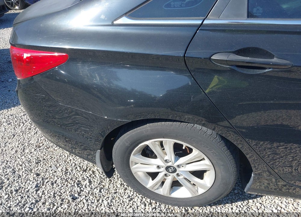 2013 HYUNDAI SONATA VIN: 5NPEB4AC2DH694795