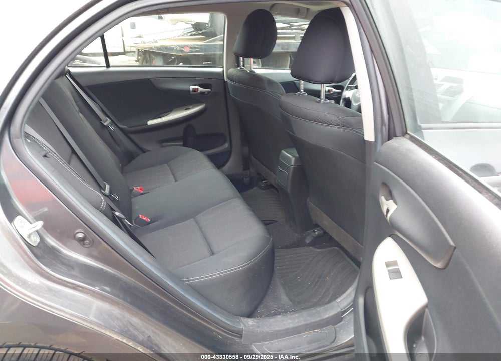 2013 TOYOTA COROLLA VIN: 2T1BU4EE8DC015897