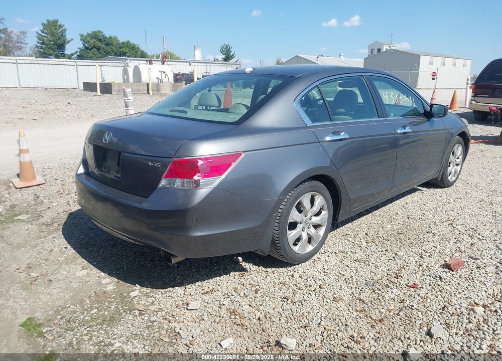 2010 HONDA ACCORD VIN: 1HGCP3F88AA015222