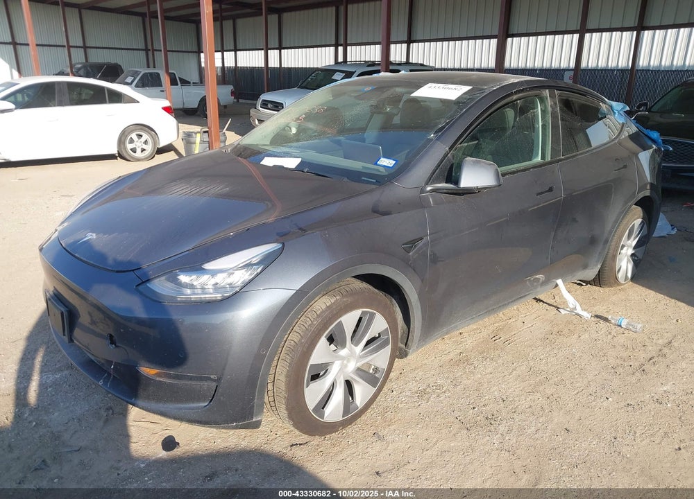 2022 TESLA MODEL Y VIN: 7SAYGDEE4NA004555