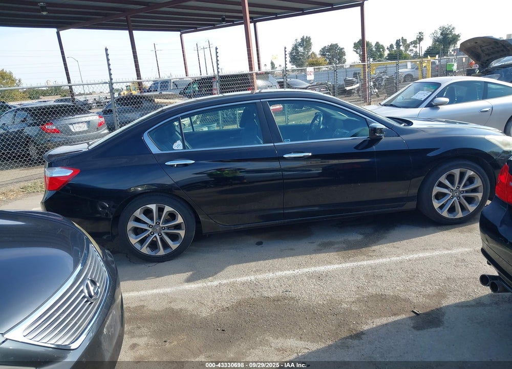 2013 HONDA ACCORD VIN: 1HGCR2F50DA002656