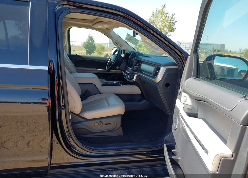 2023 FORD EXPEDITION XLT MAX VIN: 1FMJK1H88PEA12839