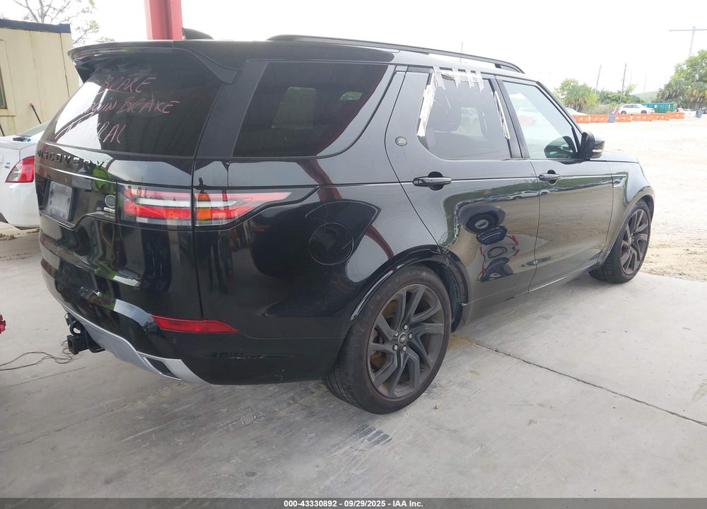 2018 LAND ROVER DISCOVERY VIN: SALRR2RV7JA070901