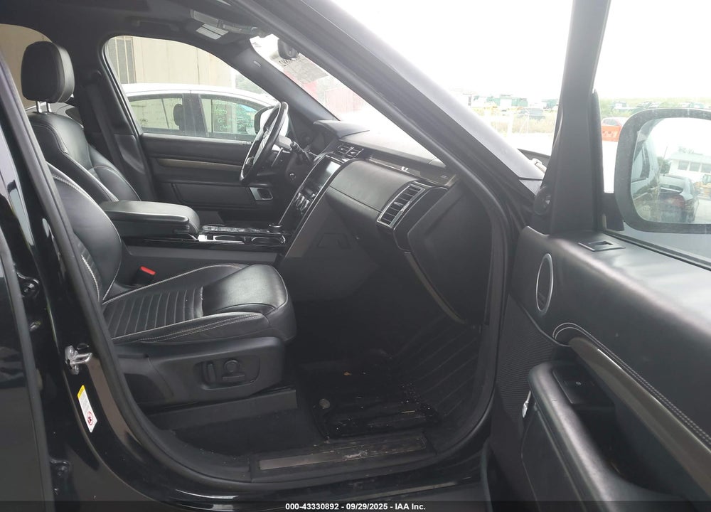 2018 LAND ROVER DISCOVERY VIN: SALRR2RV7JA070901