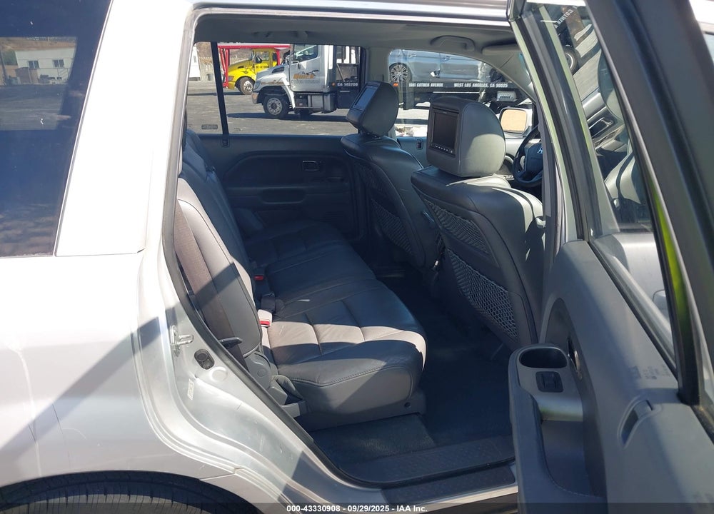 2008 HONDA PILOT EX-L VIN: 5FNYF18768B037155