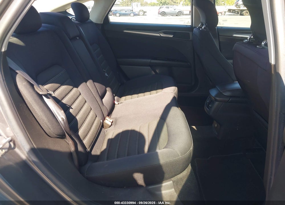 2014 FORD FUSION SE VIN: 3FA6P0HD8ER170097