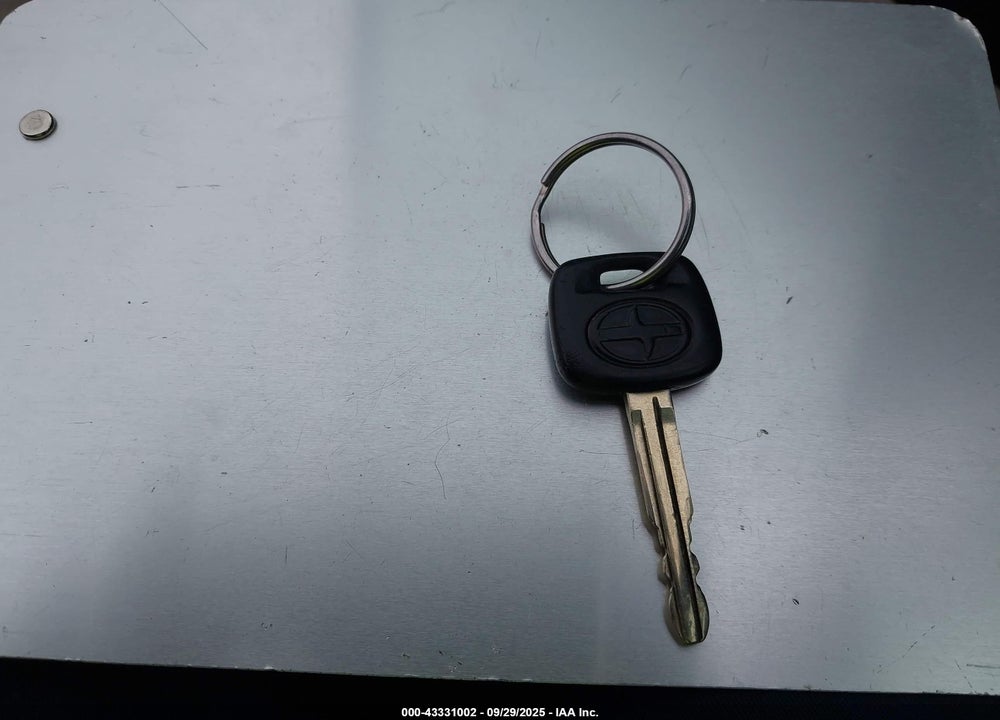 2005 SCION XB VIN: JTLKT324854008899