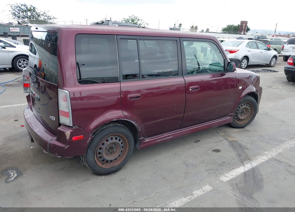 2005 SCION XB VIN: JTLKT324854008899