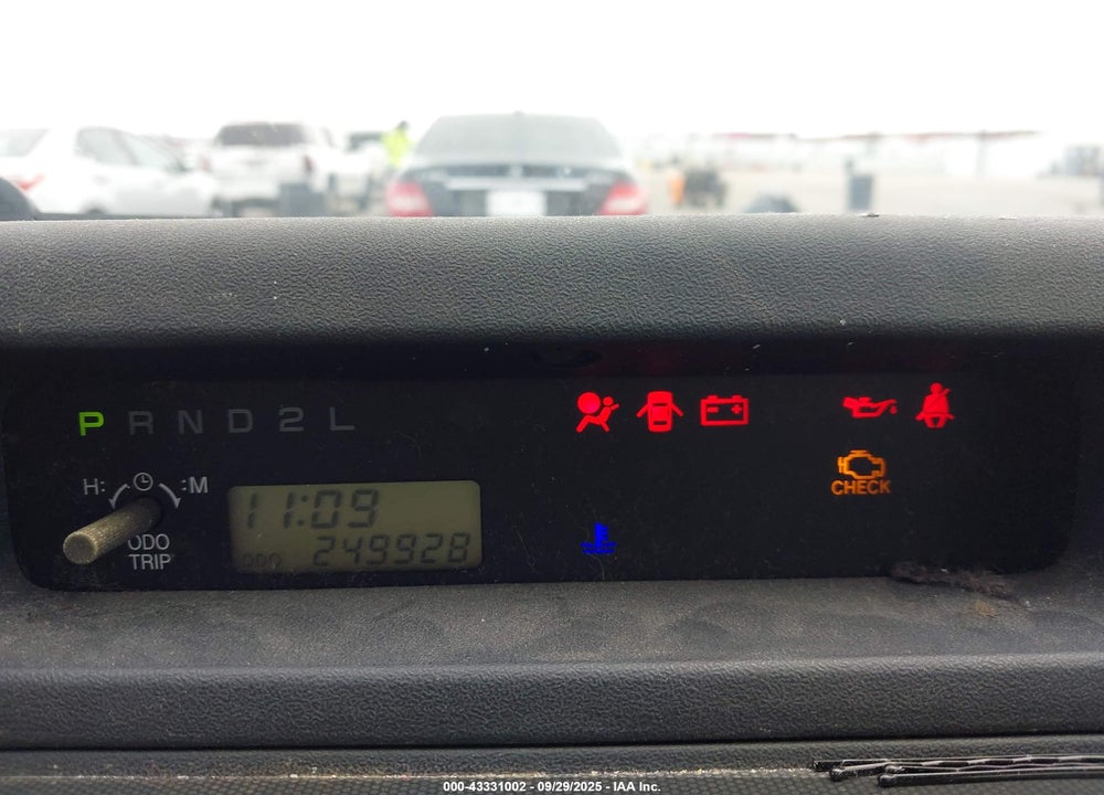 2005 SCION XB VIN: JTLKT324854008899