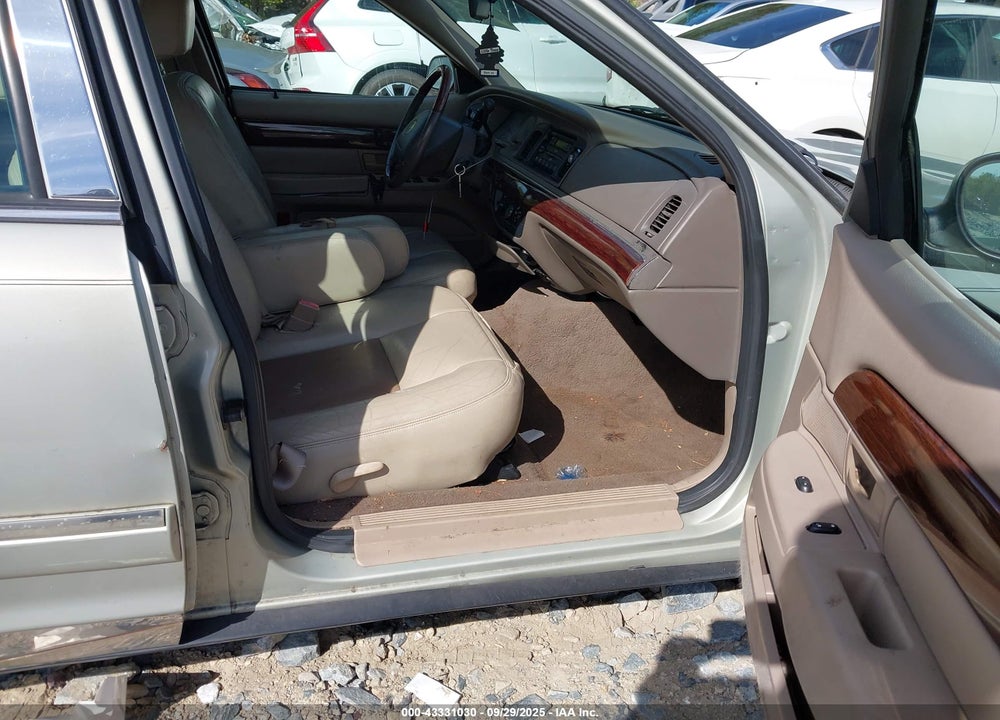 2004 MERCURY GRAND MARQUIS GS VIN: 2MEFM74WX4X625811