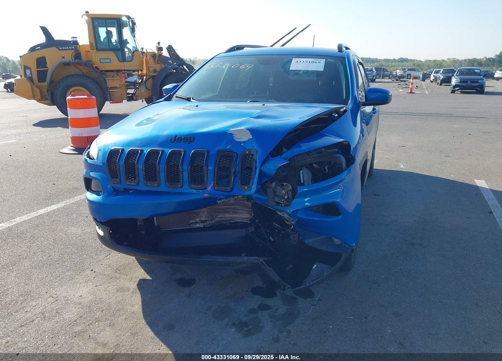 2018 JEEP CHEROKEE VIN: 1C4PJMCB3JD588499