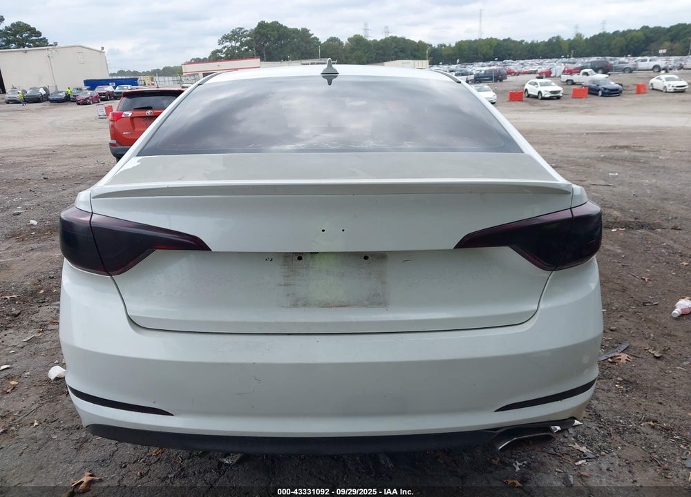2016 HYUNDAI SONATA VIN: 5NPE24AF1GH312657