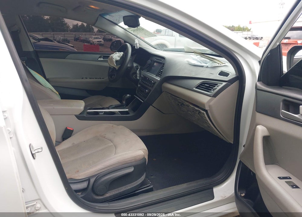 2016 HYUNDAI SONATA VIN: 5NPE24AF1GH312657