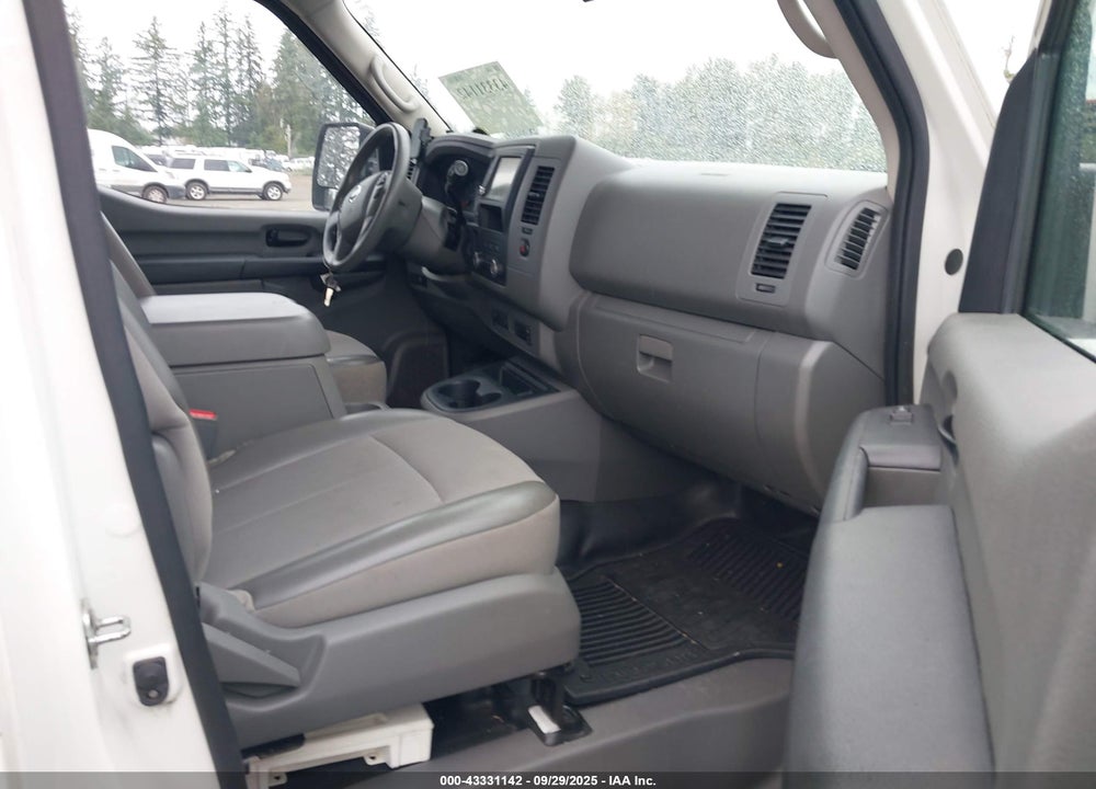 2021 NISSAN NV CARGO NV2500 HD SV STANDARD ROOF V8 VIN: 1N6AF0KY7MN804372