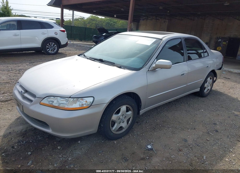 1998 HONDA ACCORD EX V6 VIN: 1HGCG1656WA039424