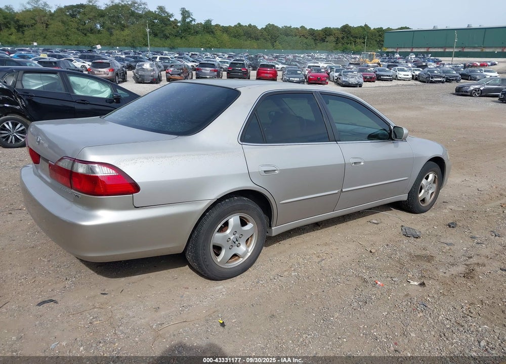 1998 HONDA ACCORD EX V6 VIN: 1HGCG1656WA039424