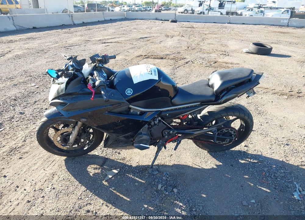 2009 YAMAHA FZ6 R/C VIN: JYARJ18Y49A000509