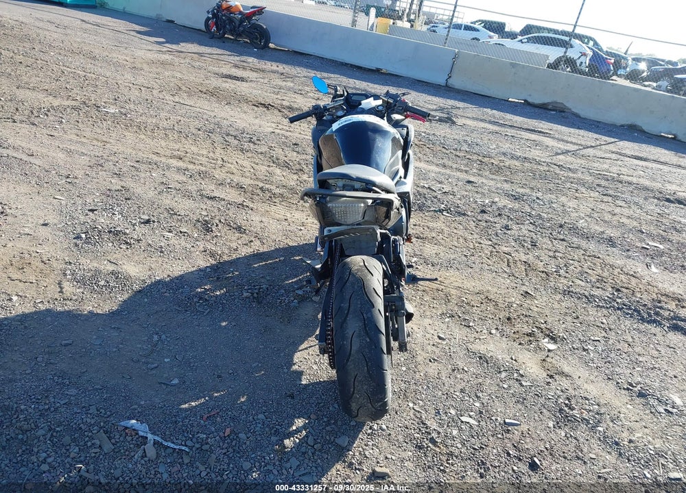 2009 YAMAHA FZ6 R/C VIN: JYARJ18Y49A000509