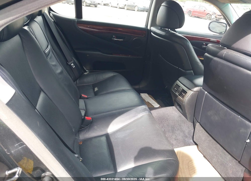 2008 LEXUS LS 460 VIN: JTHBL46F785068439