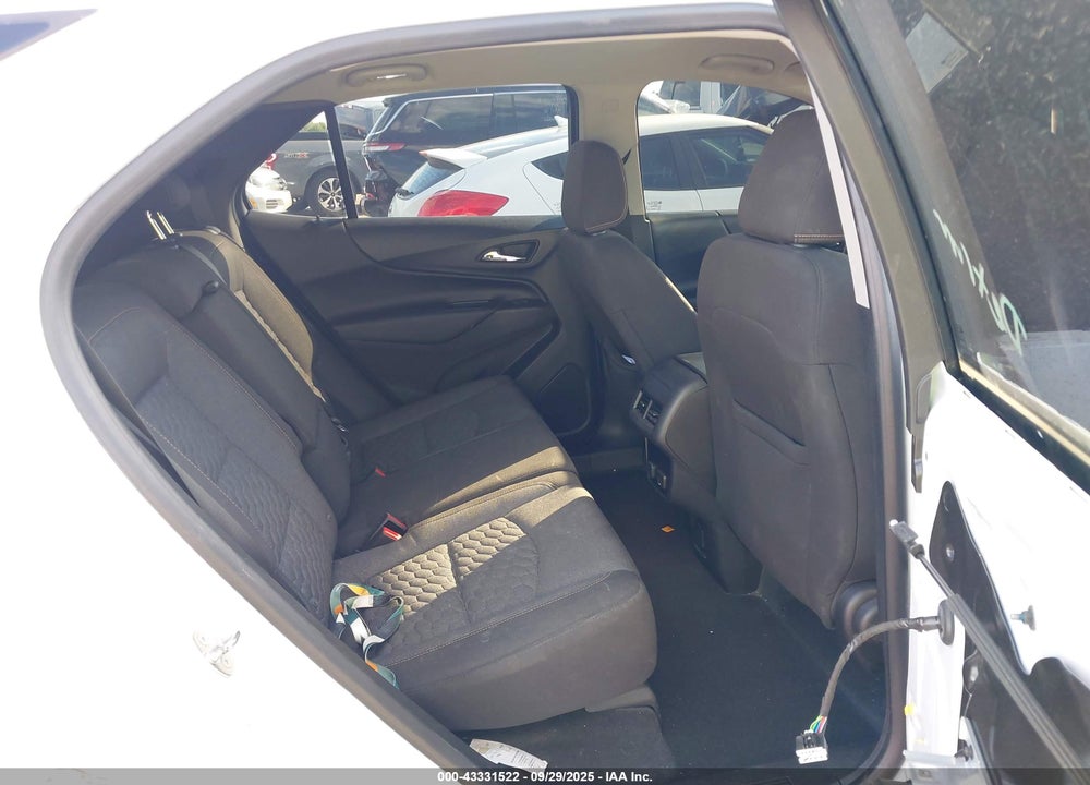 2018 CHEVROLET EQUINOX LT VIN: 2GNAXKEX2J6333365