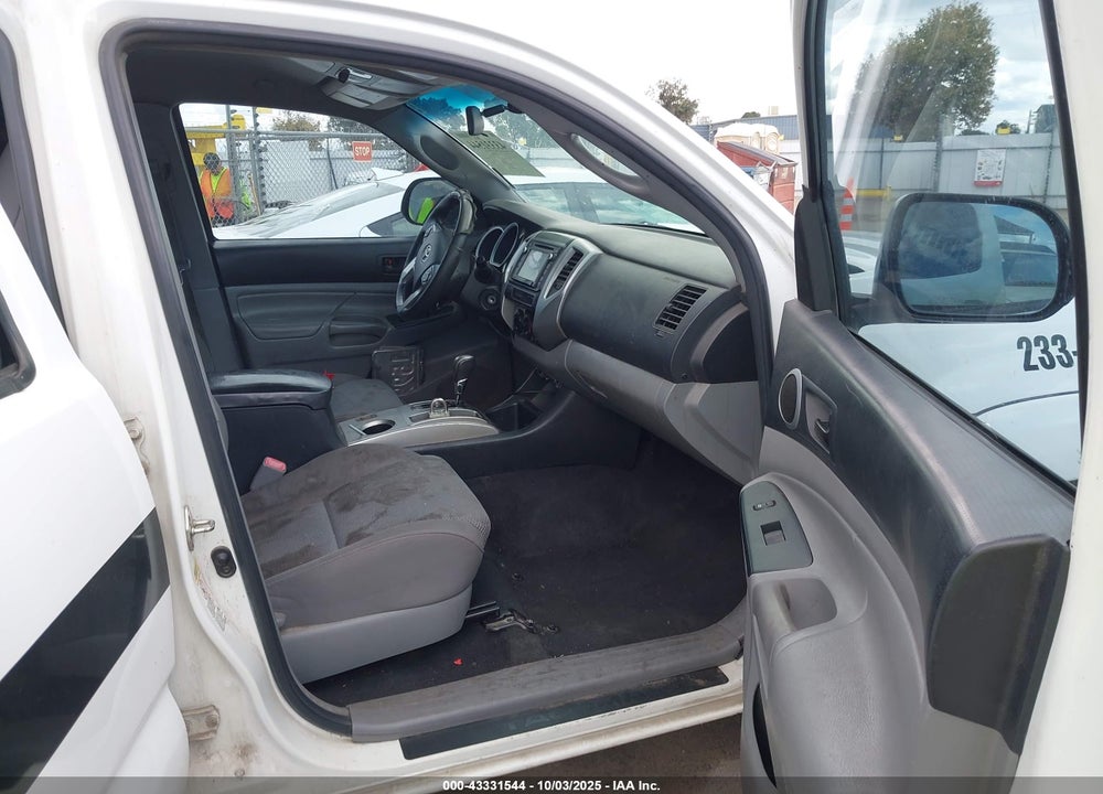 2015 TOYOTA TACOMA PRERUNNER V6 VIN: 5TFJU4GN6FX074914