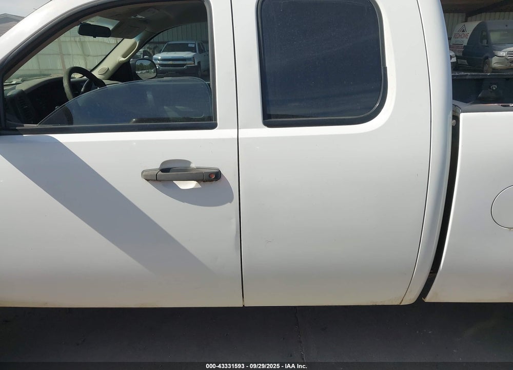 2011 CHEVROLET SILVERADO 1500 VIN: 1GCRCPEA2BZ188429