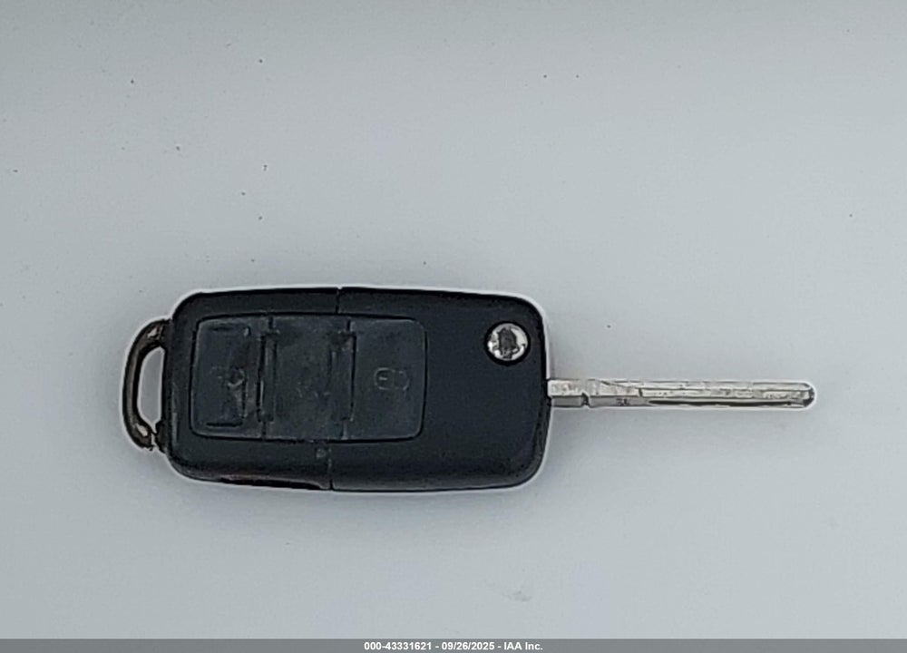 2002 VOLKSWAGEN PASSAT GLS VIN: WVWPD63B32P307630