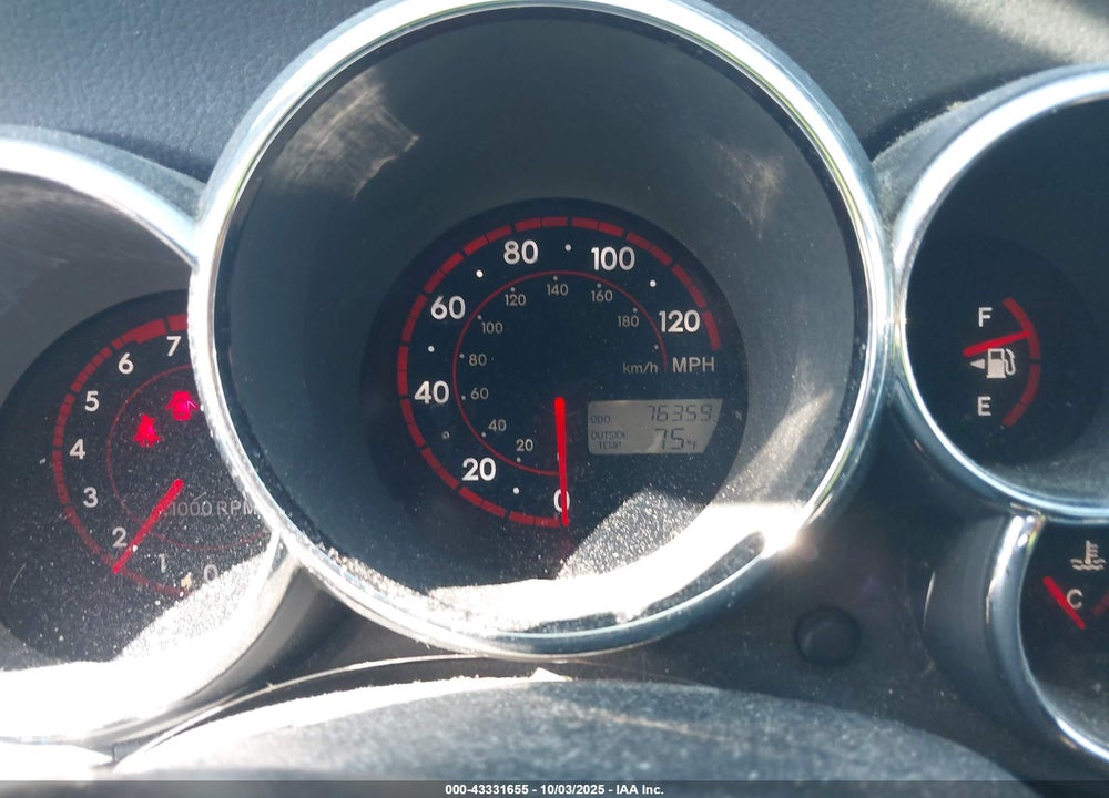 2005 TOYOTA MATRIX VIN: 2T1KR32E15C332048